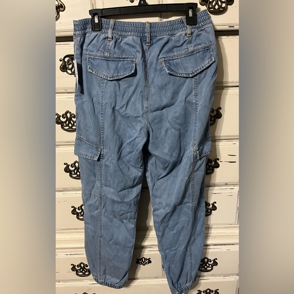 Sanctuary Denim Cargo pants Medium NWT - Picture 3 of 6